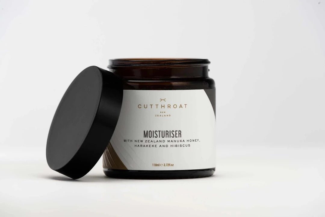 Experience the balancing benefits of Cutthroat Moisturiser, formulated with Harakeke and healing botanicals to relieve eczema, dryness, and skin irritation.