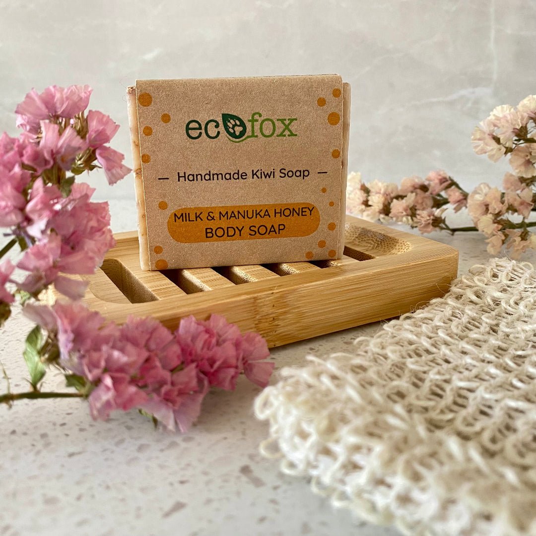 Creamy natural soap enriched with nourishing honey.