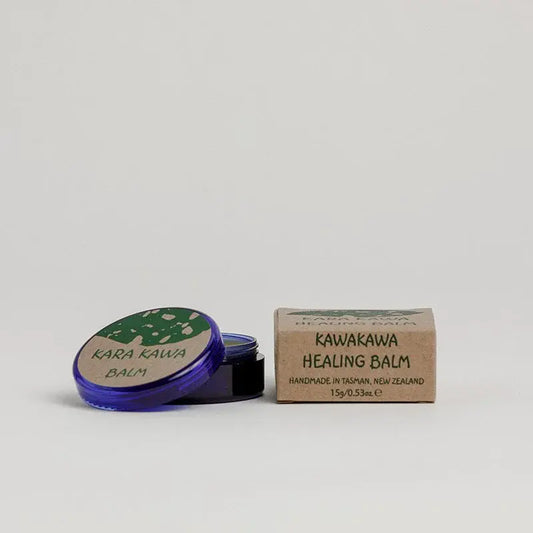 Enriched with Kawakawa’s antimicrobial, anti-inflammatory and antispasmodic ability to protect and calm your skin.