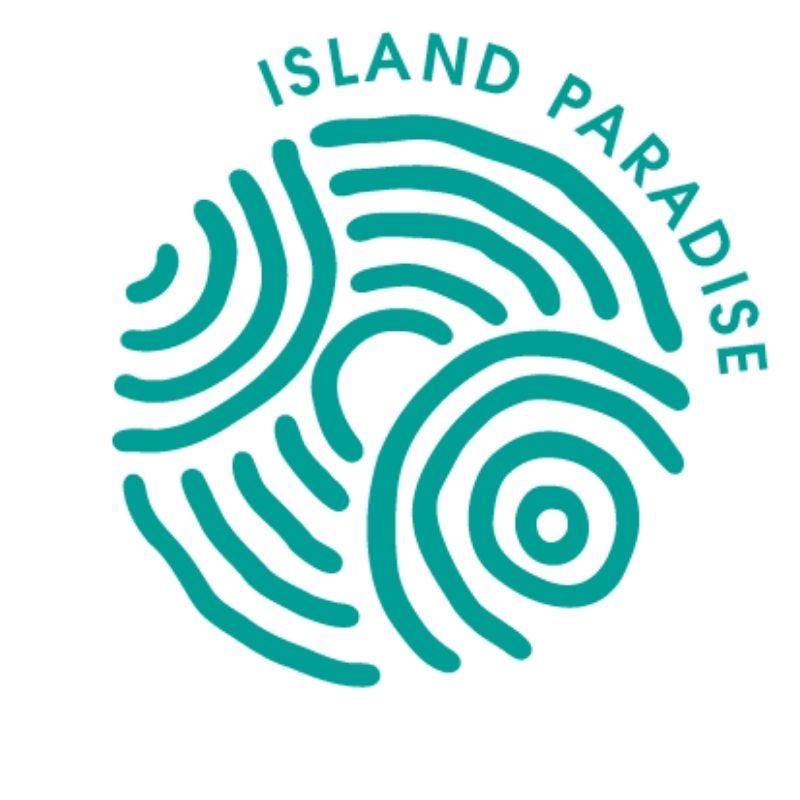 Island Paradise candle logo only