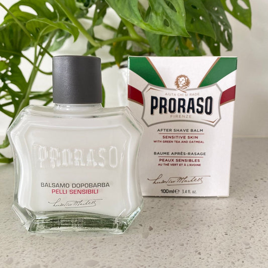 Proraso Aftershave Balm – alcohol-free soothing formula enriched with oatmeal extract, green tea, and vitamin E, providing relief for irritated or sensitive skin and preventing razor burn after shaving.