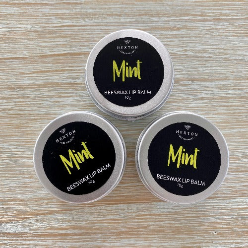 A nourishing and protection lip balm with a refreshing, minty zing, for use on dry, chapped lips. 
