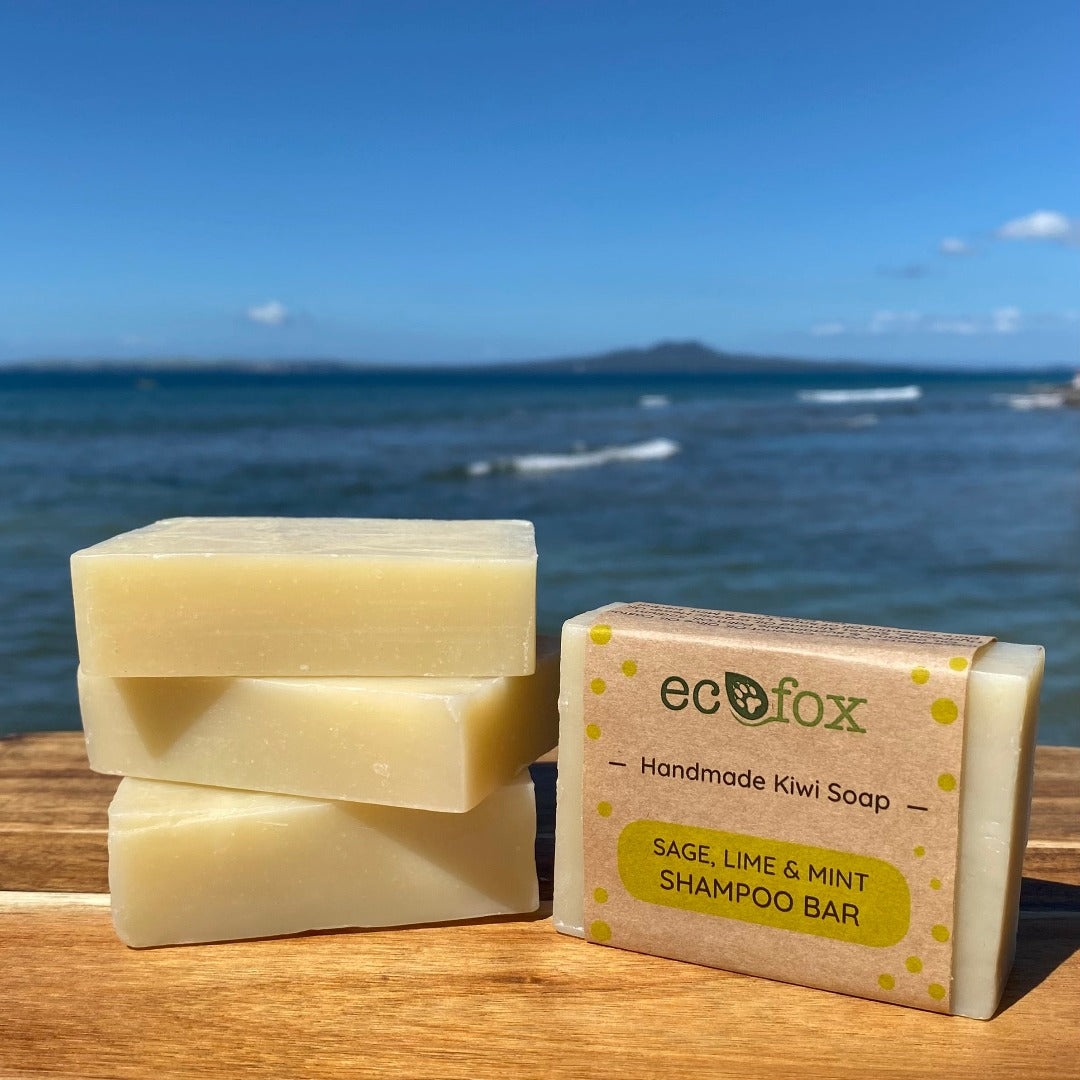 This nourishing detergent-free solid shampoo bar is rich in Castor Oil and Sweet Almond Oil for your hair's health and also incorporates pure organic Hemp oil.